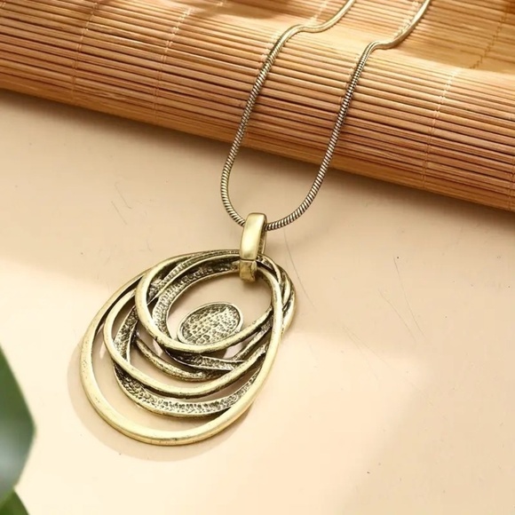 Elegant Necklace and Earrings Set Round Irregular Antique Bronze Plated - Picture 1 of 2